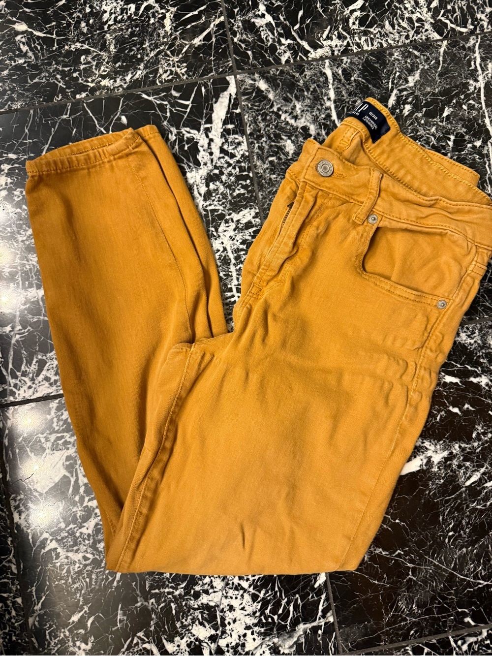 Women’s GAP Mustard Slim Fit Pants